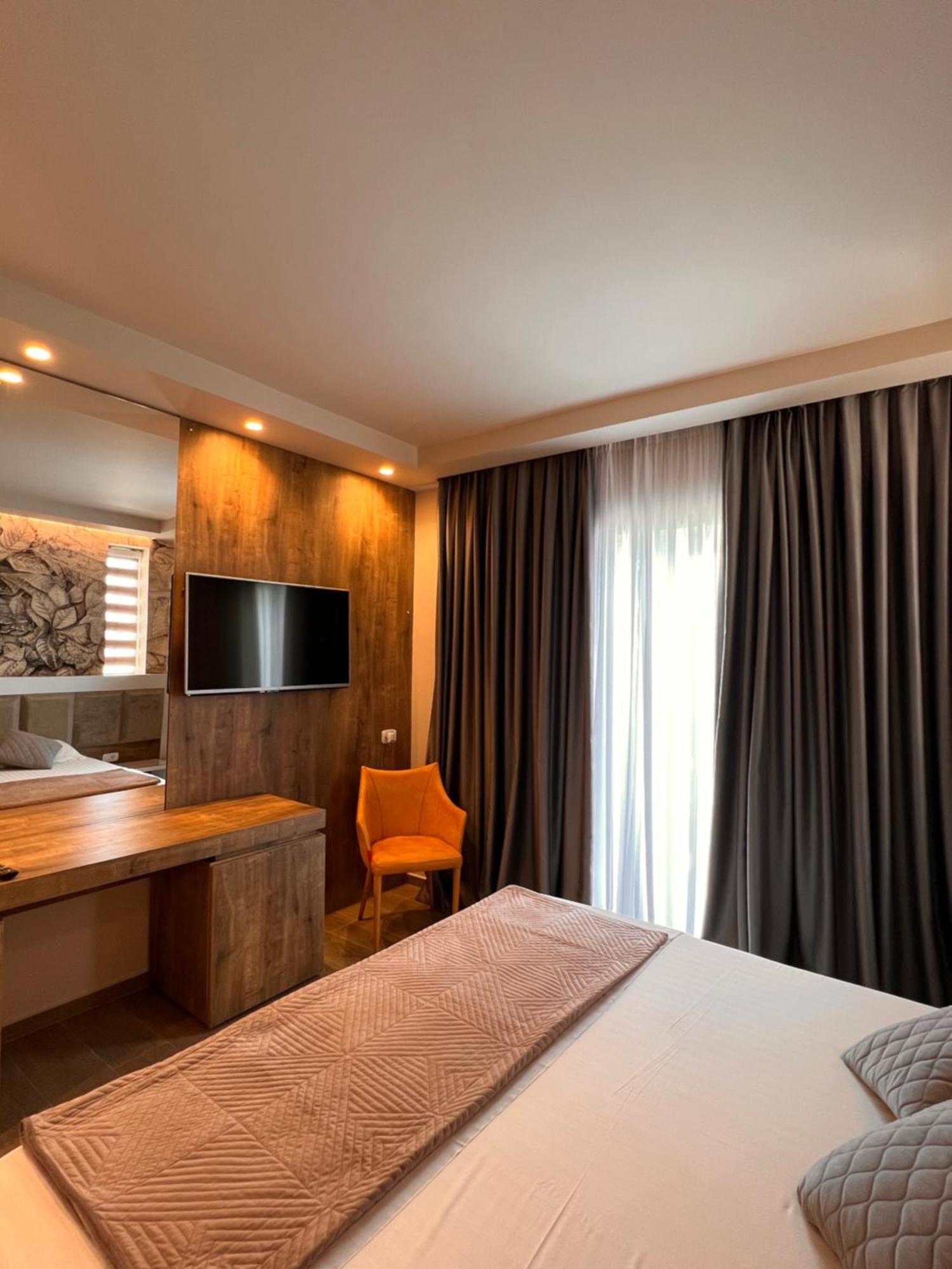 Vlorë Hotel Kristera מראה חיצוני תמונה