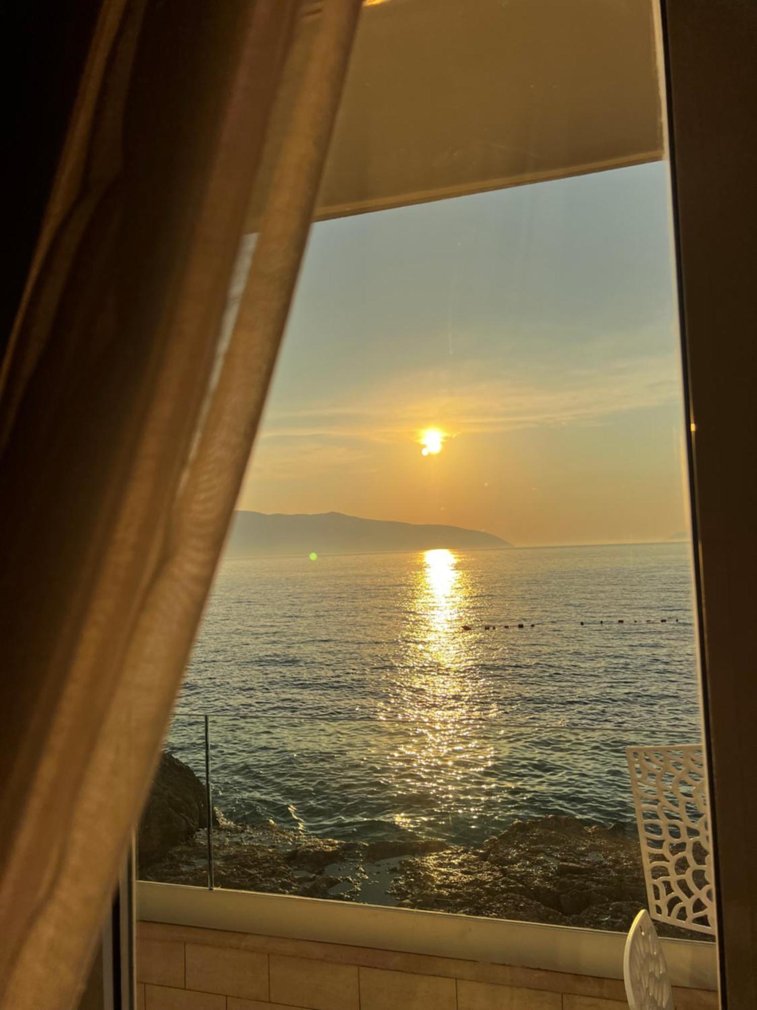 Vlorë Hotel Kristera מראה חיצוני תמונה